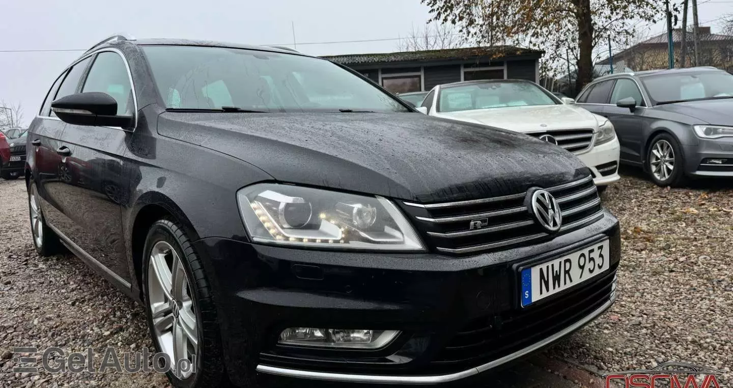 VOLKSWAGEN Passat Variant 2.0 TDI 4Motion DSG BlueMotion Tech R-Line