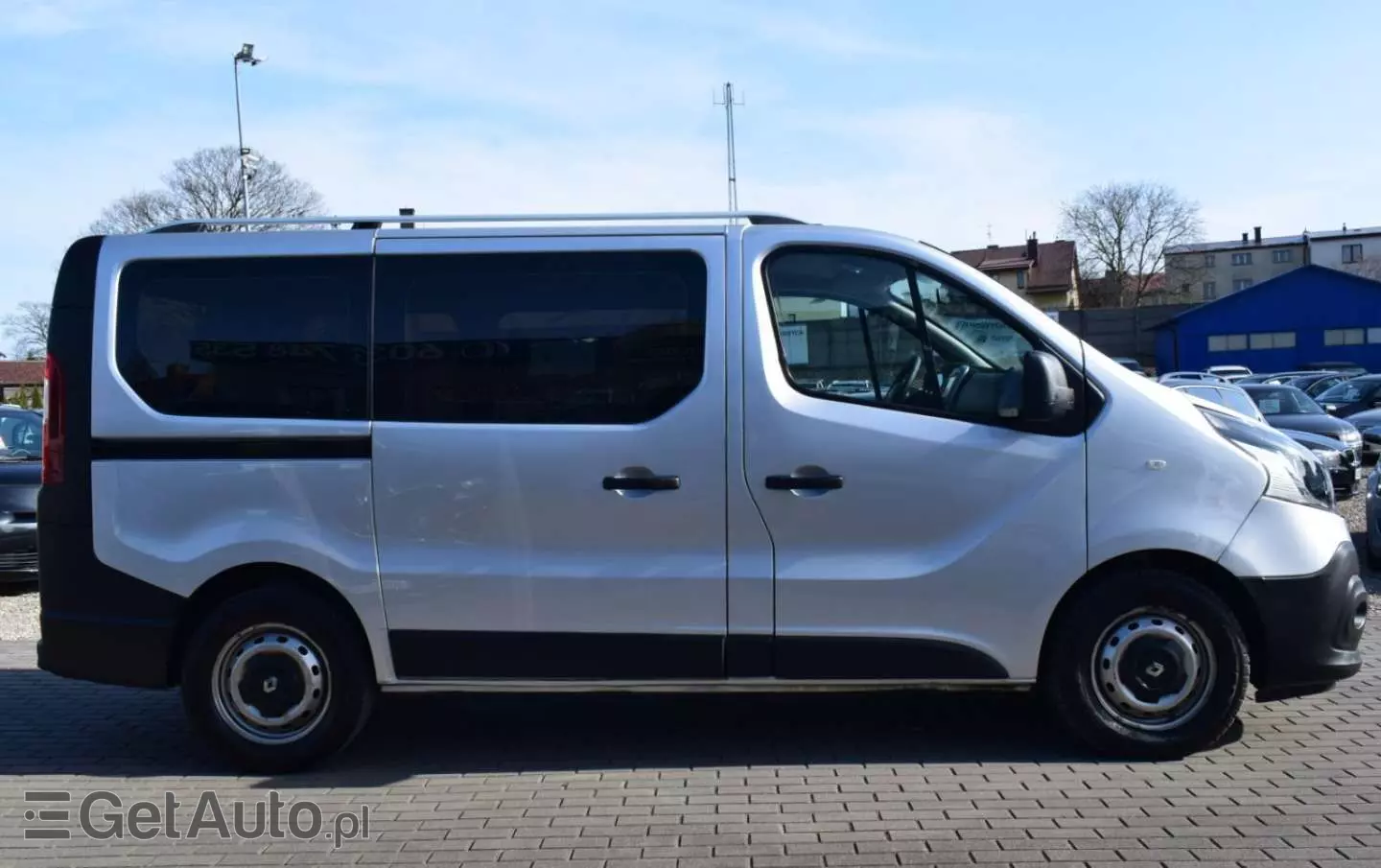 RENAULT Trafic 