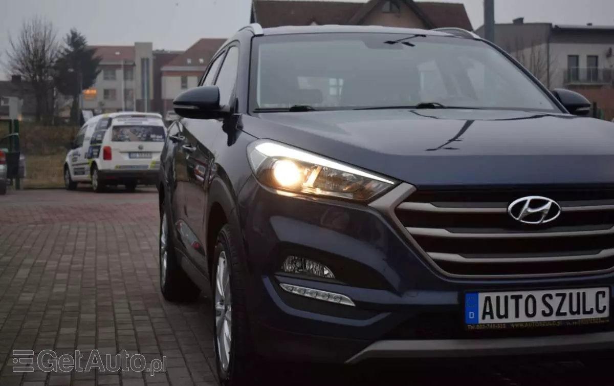 HYUNDAI Tucson 