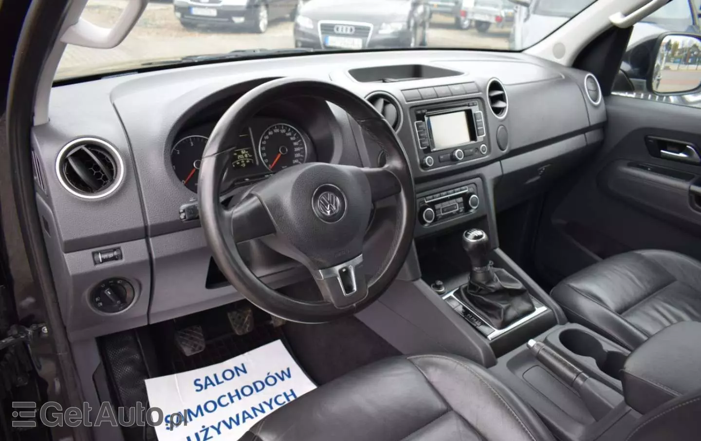 VOLKSWAGEN Amarok 