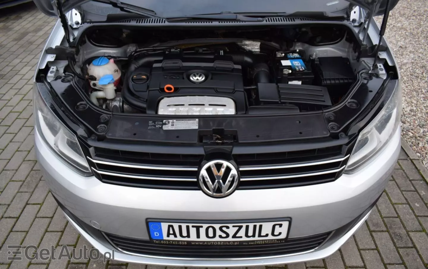 VOLKSWAGEN Touran 