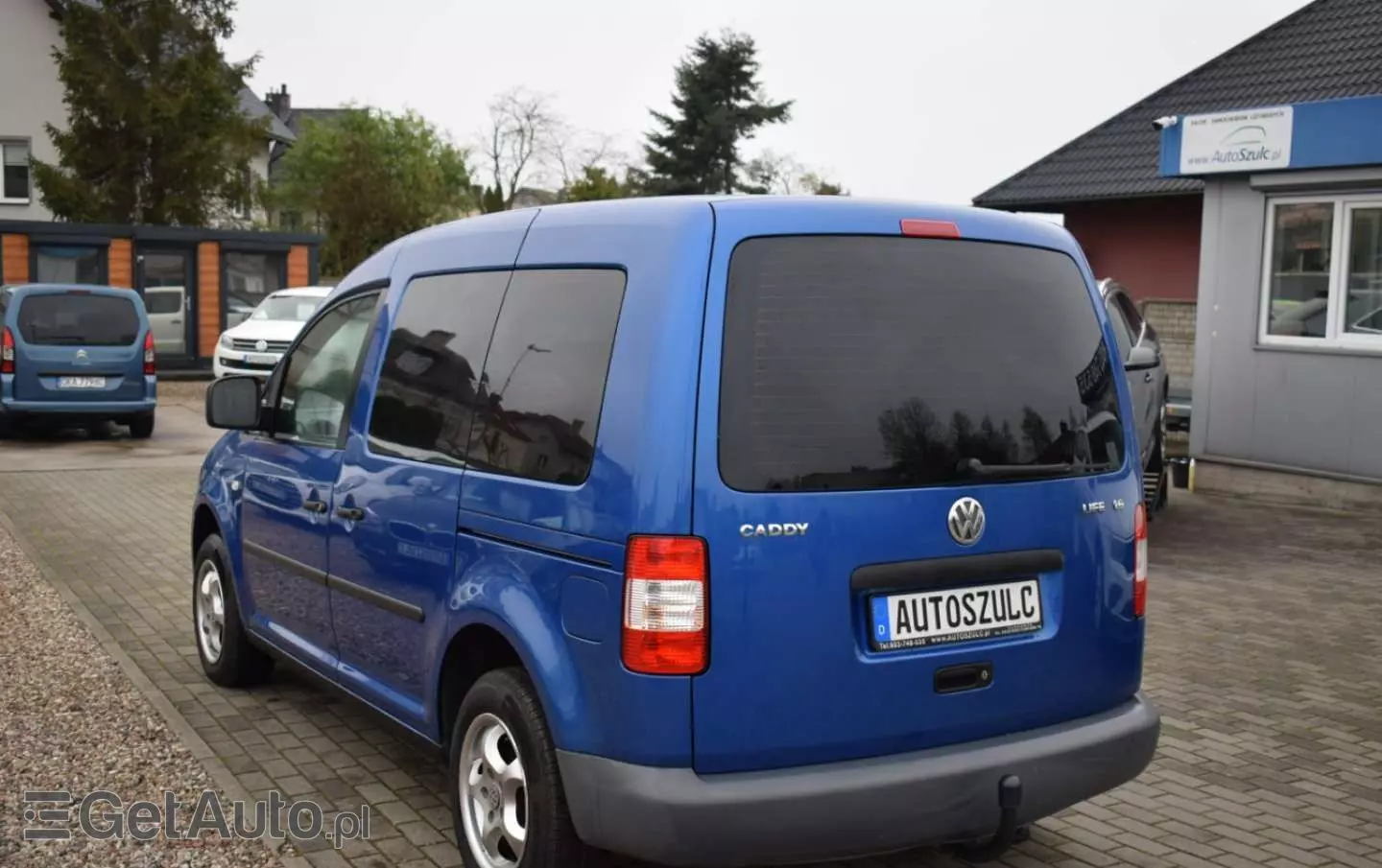 VOLKSWAGEN Caddy 