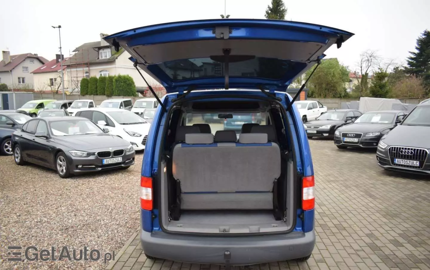 VOLKSWAGEN Caddy 