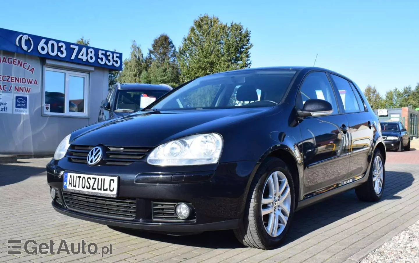 VOLKSWAGEN Golf 