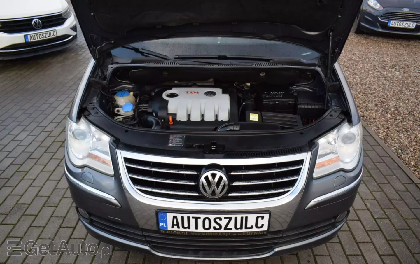 VOLKSWAGEN Touran 