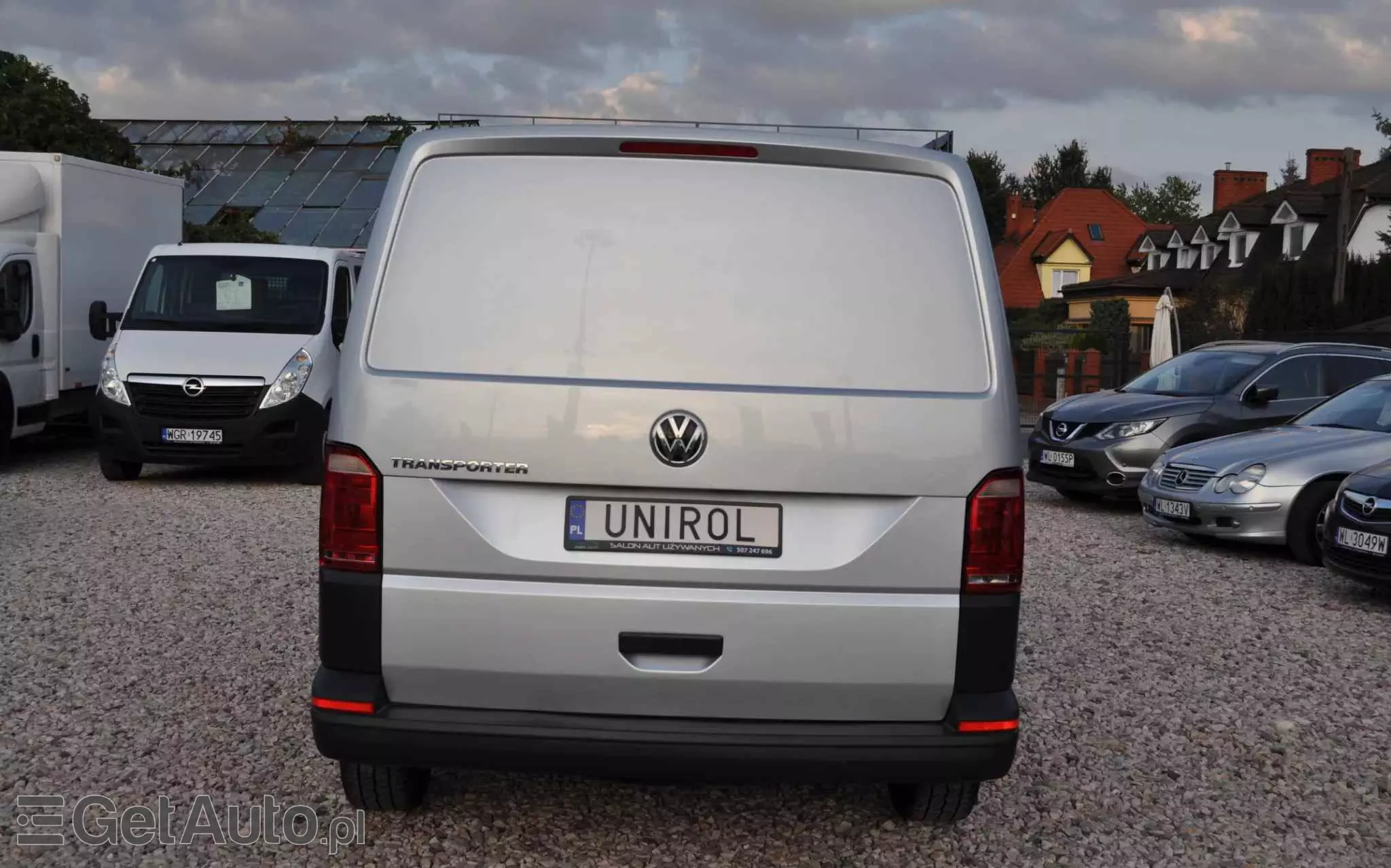 VOLKSWAGEN Transporter 