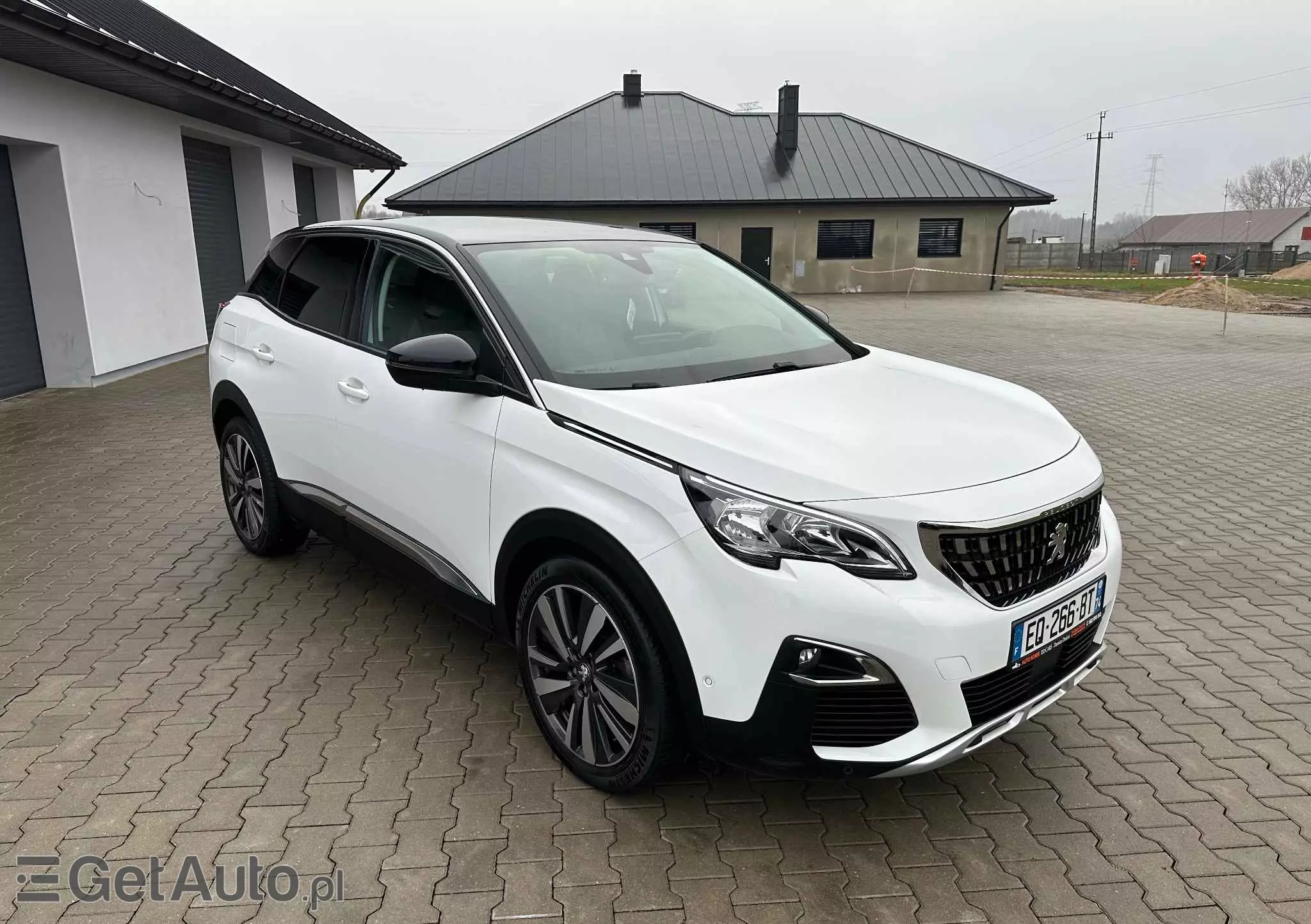 PEUGEOT 3008 BlueHDi 120 Stop & Start Allure