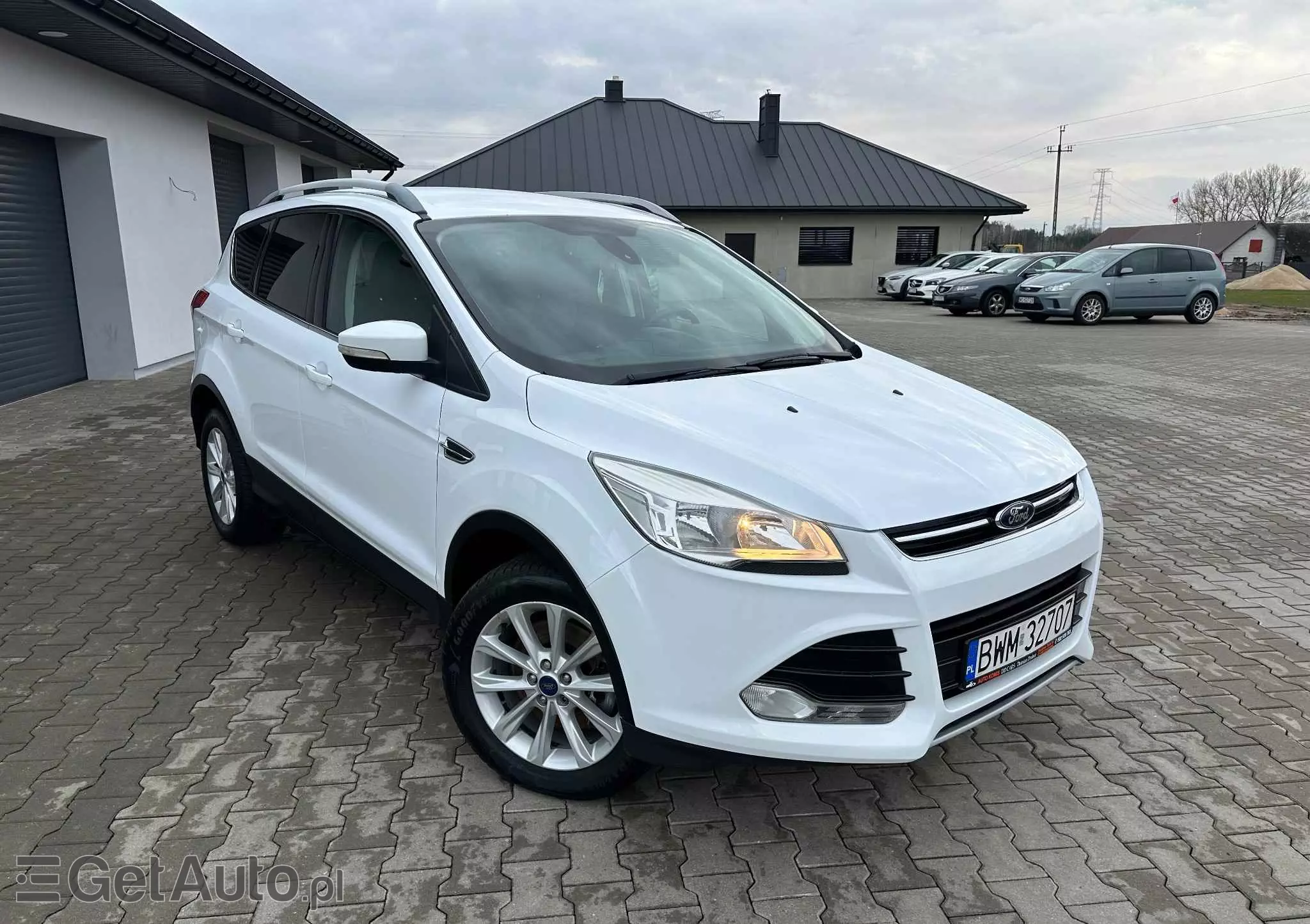 FORD Kuga 2.0 TDCi 2x4 Titanium