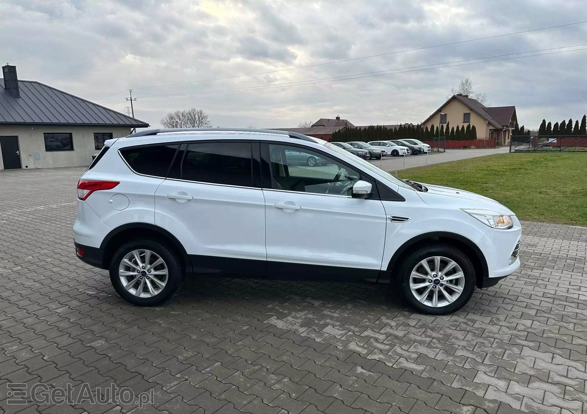 FORD Kuga 2.0 TDCi 2x4 Titanium