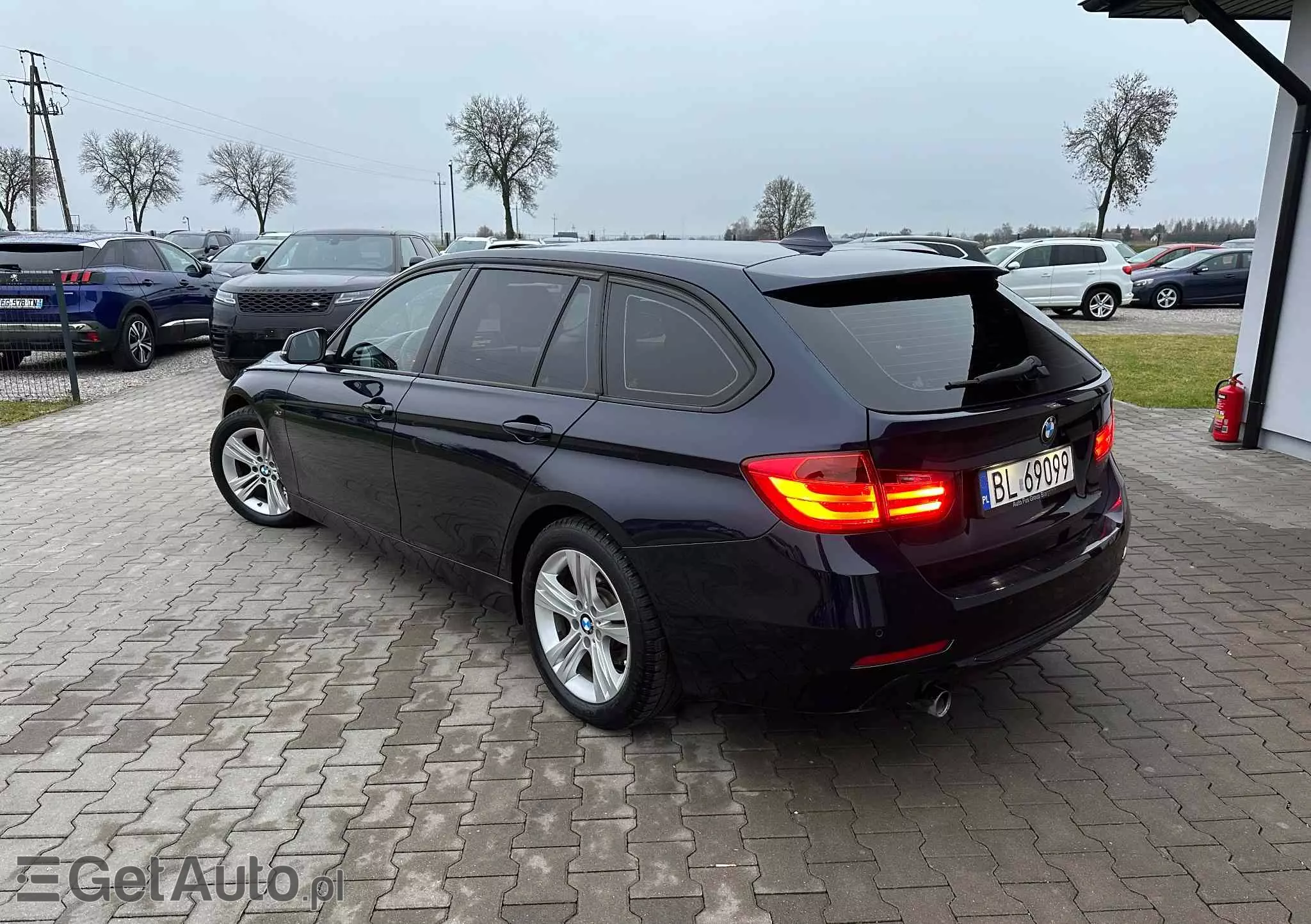 BMW Seria 3 320d DPF Touring Edition Fleet Sport