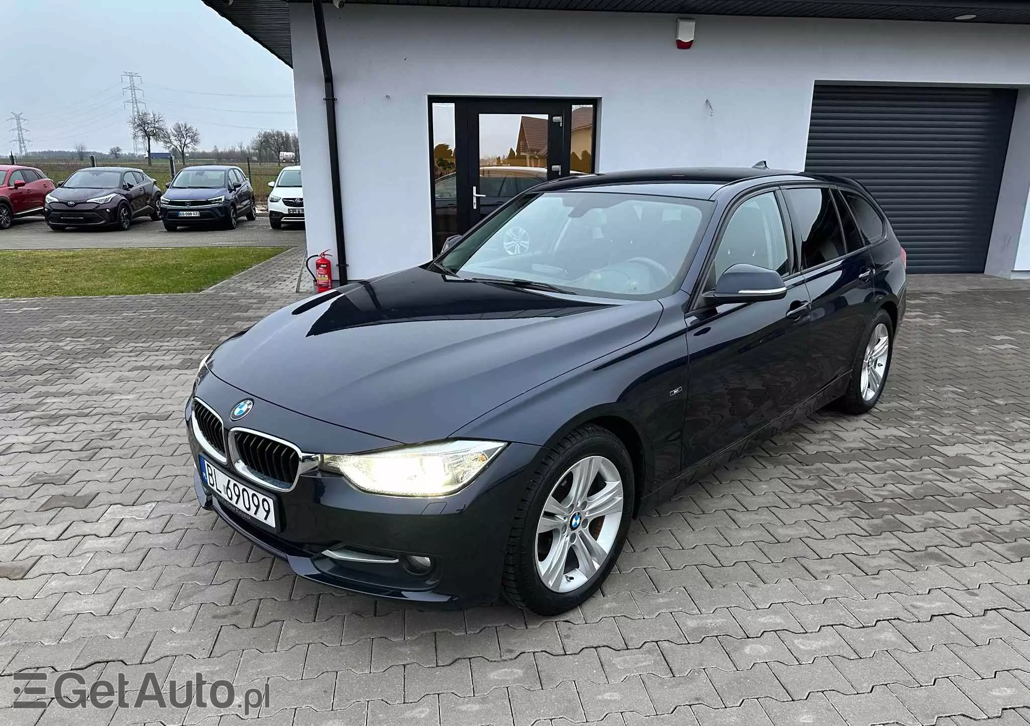 BMW Seria 3 320d DPF Touring Edition Fleet Sport