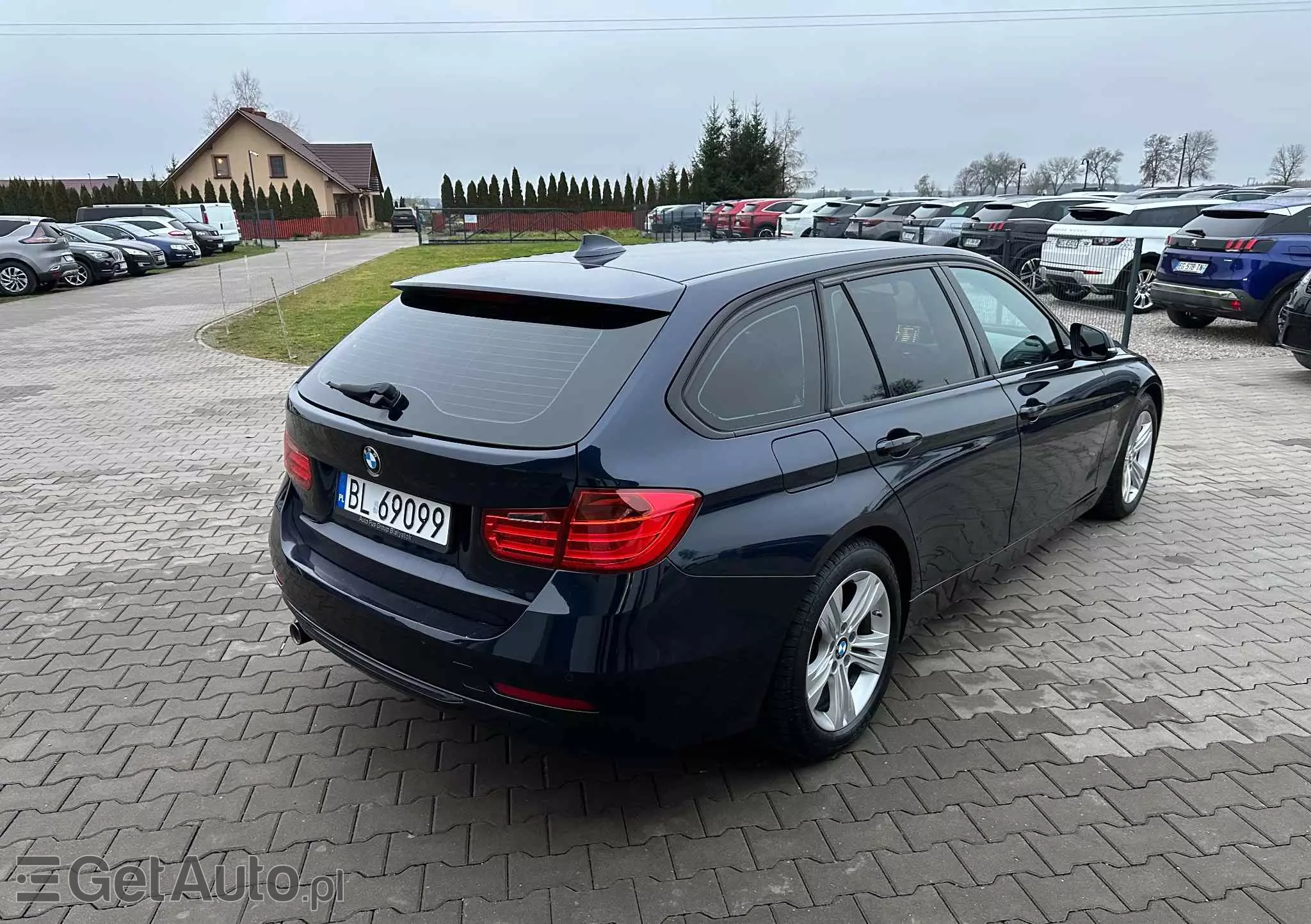 BMW Seria 3 320d DPF Touring Edition Fleet Sport