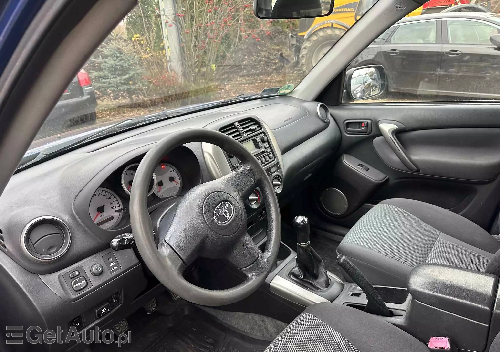 TOYOTA RAV4 1.8 VVT-i Luna 2WD