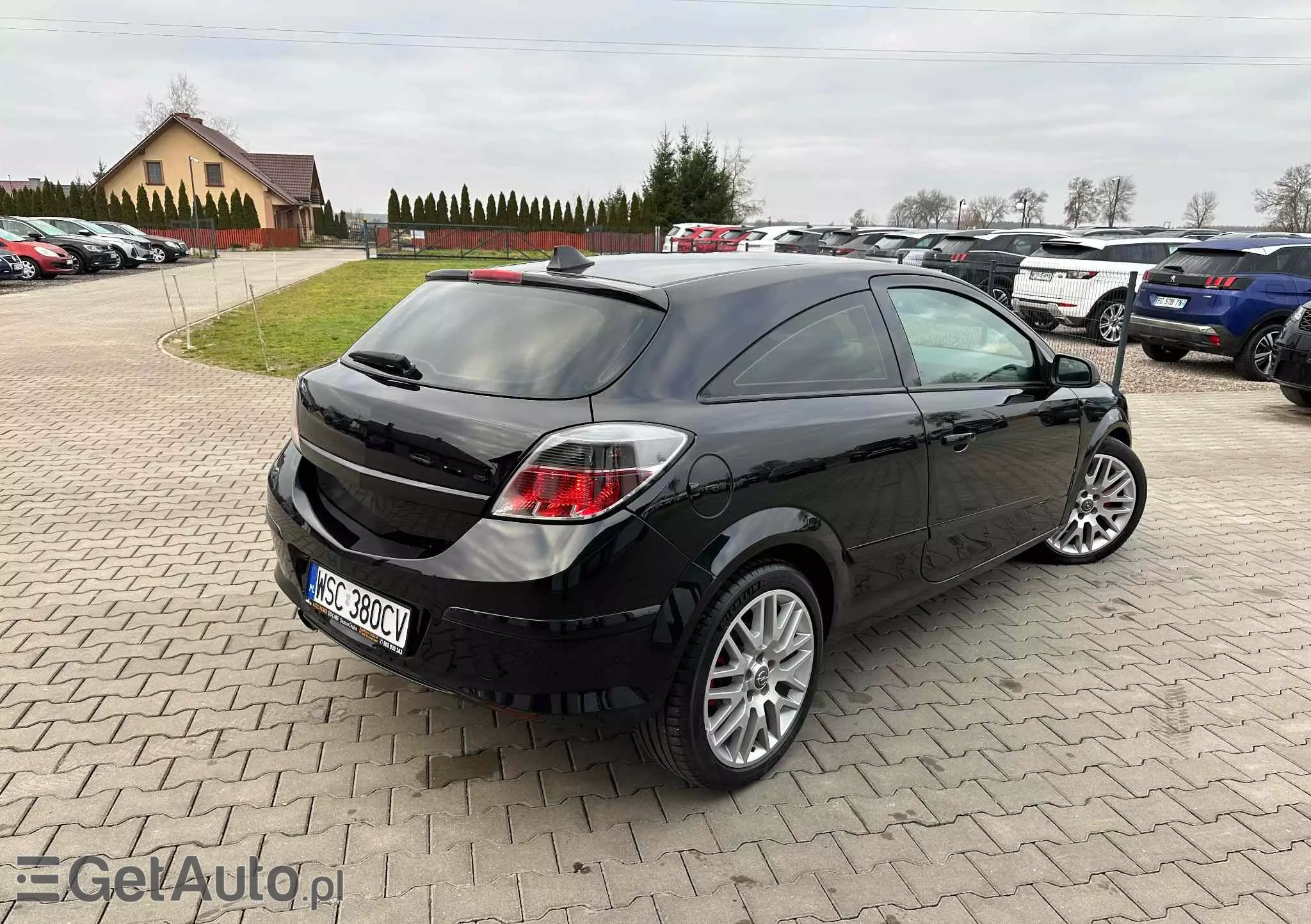 OPEL Astra GTC 2.0 Turbo Cosmo