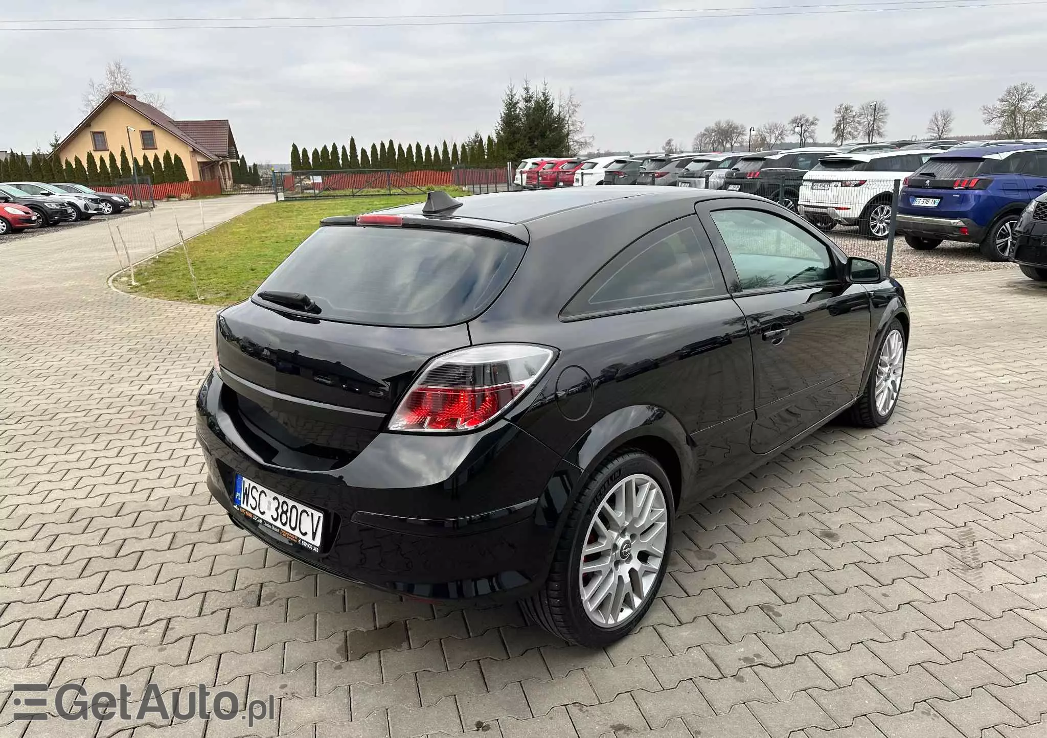 OPEL Astra GTC 2.0 Turbo Cosmo