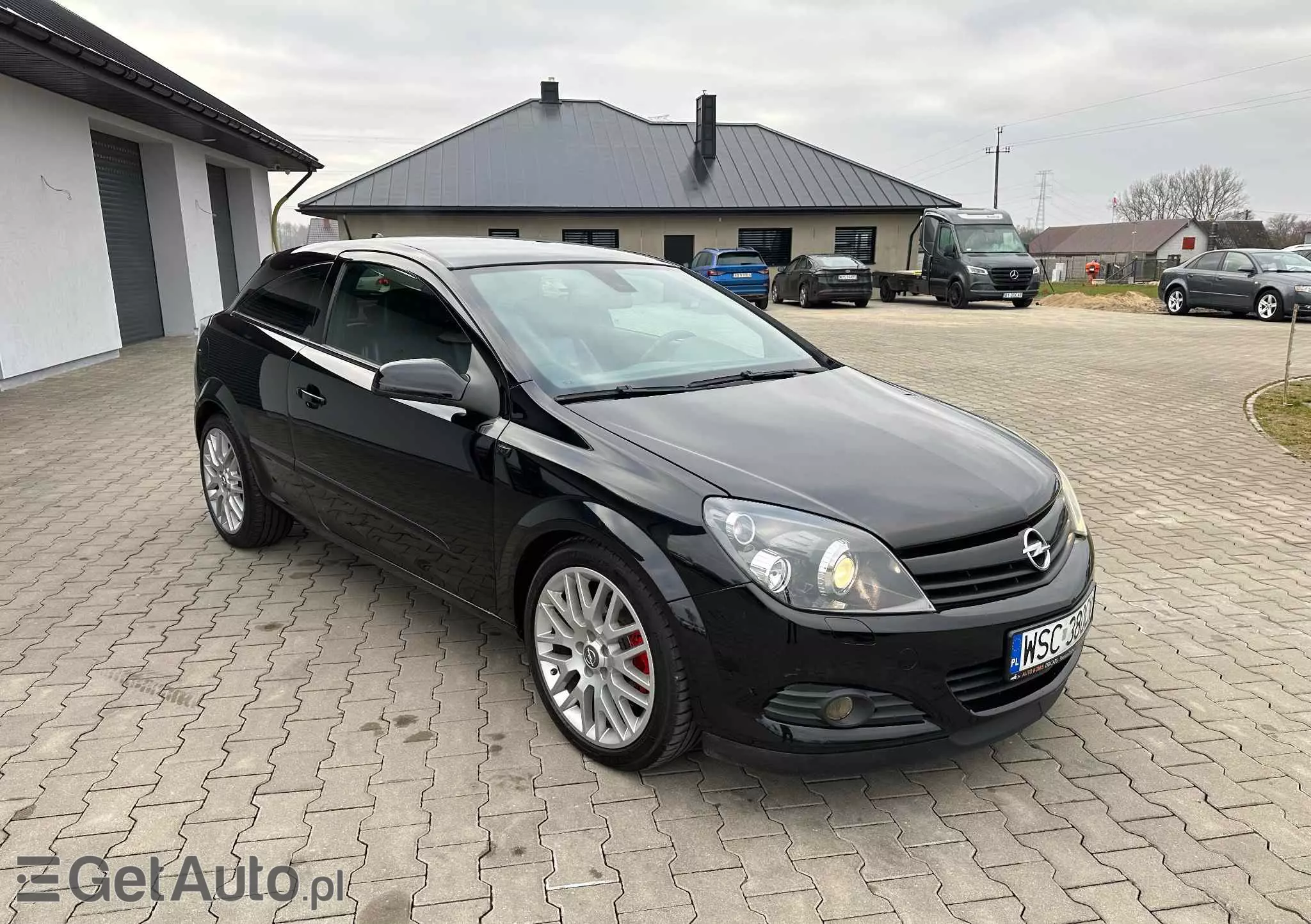 OPEL Astra GTC 2.0 Turbo Cosmo