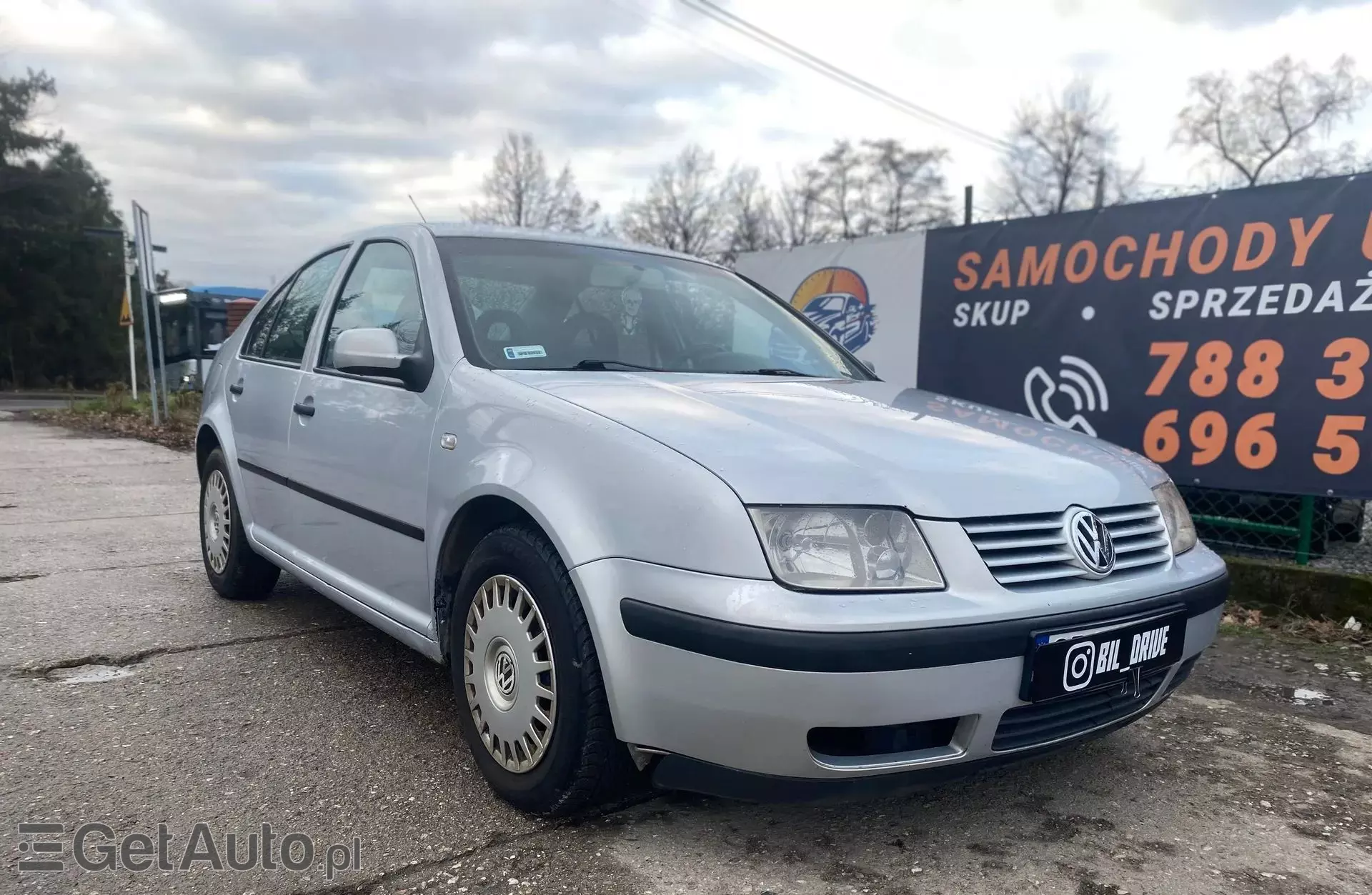 VOLKSWAGEN Bora 1.6 FSI (110 KM)