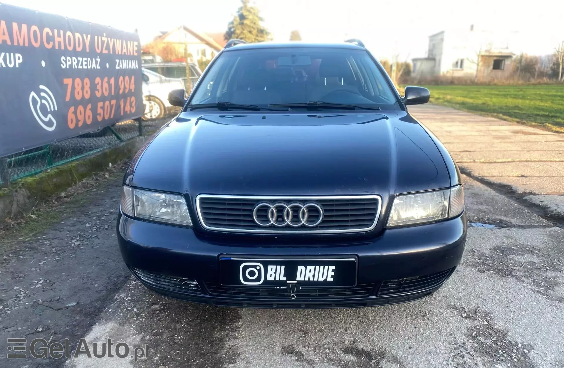 AUDI A4 1.8 20V (125 KM)