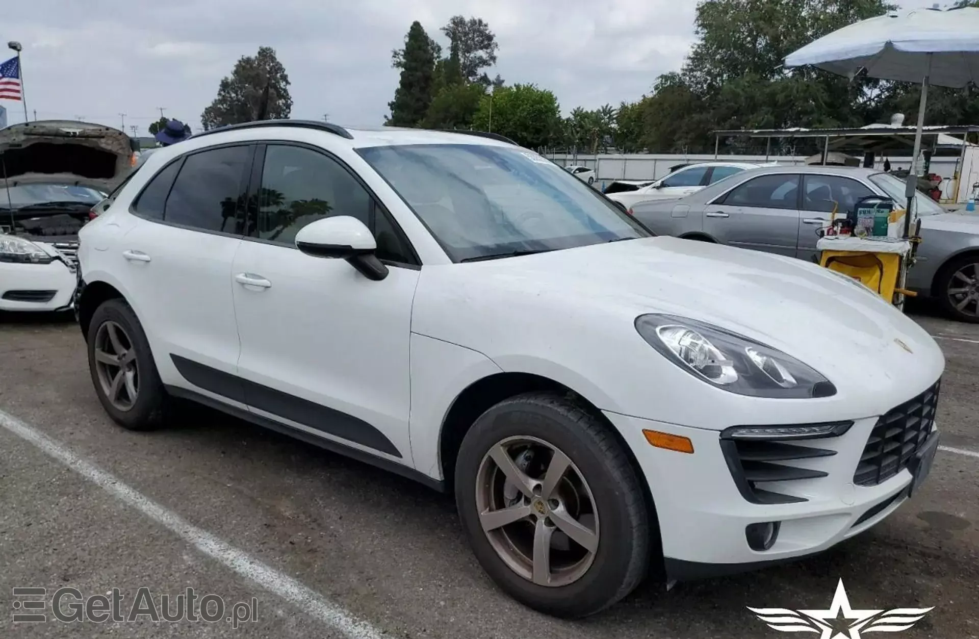 PORSCHE Macan 