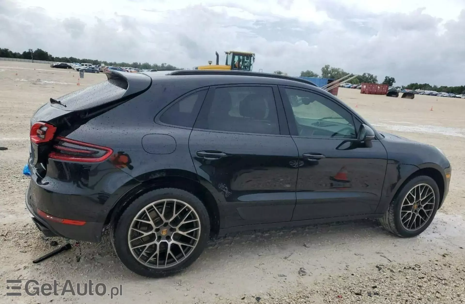 PORSCHE Macan 