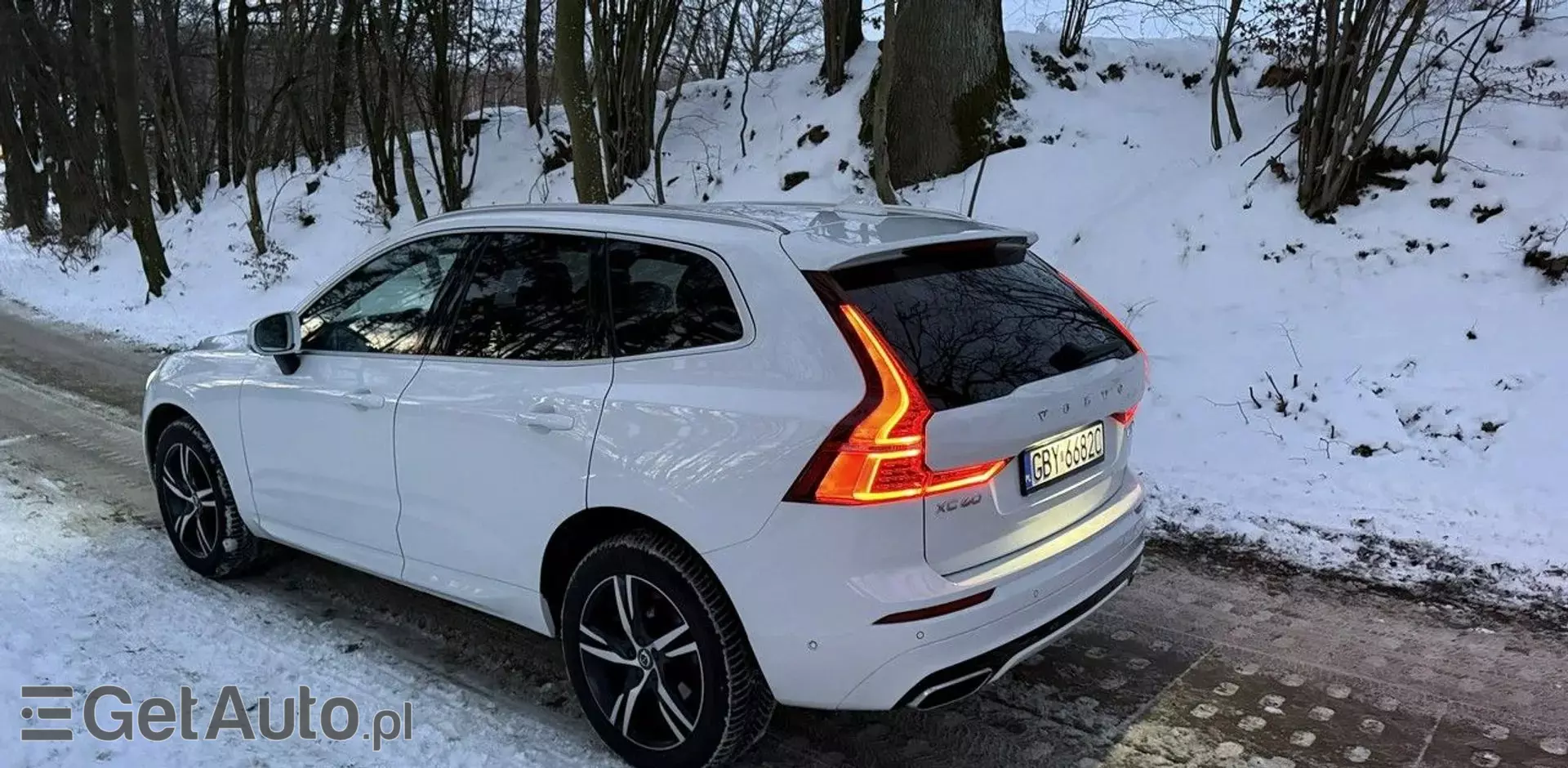 VOLVO XC60 