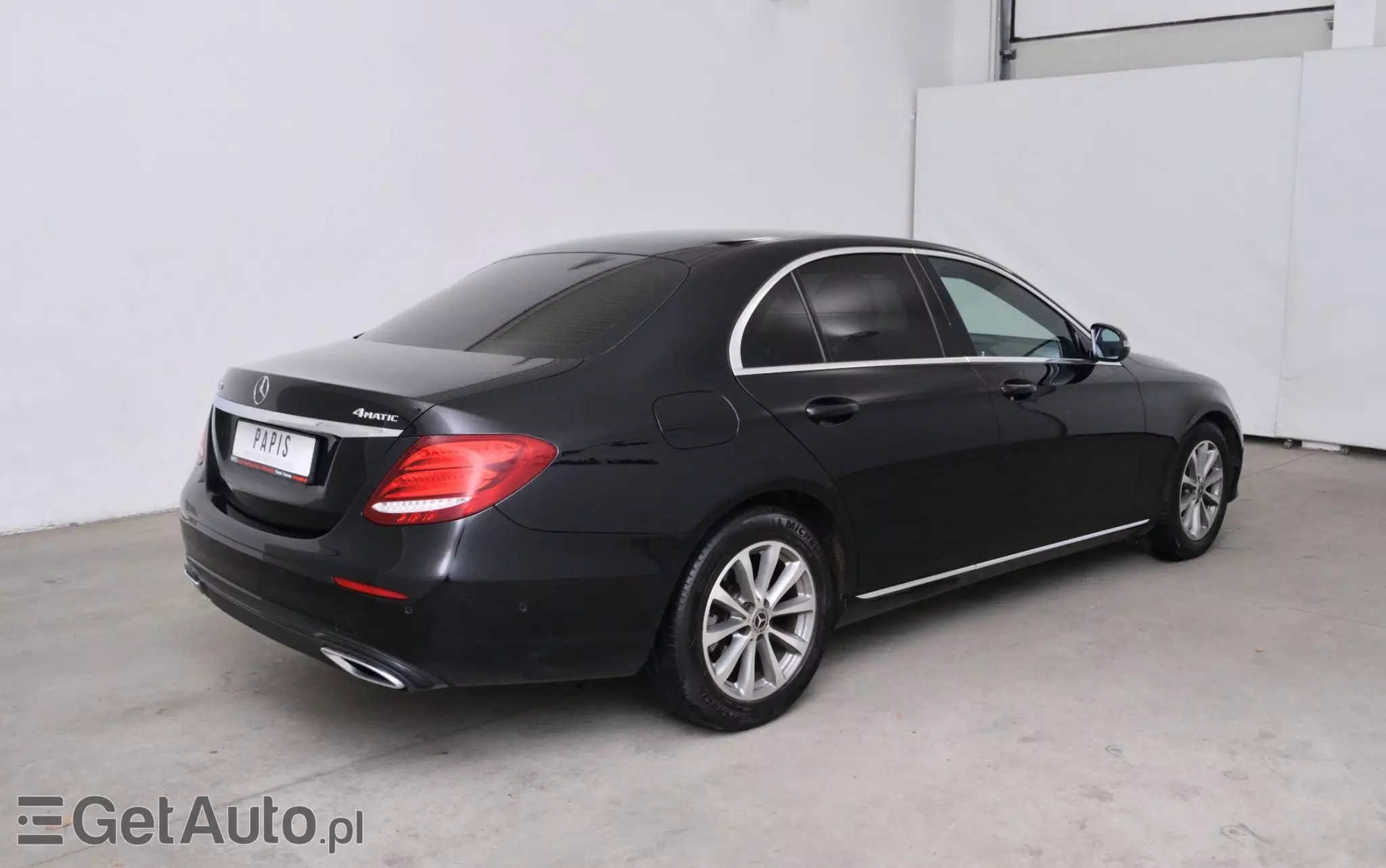 MERCEDES-BENZ Klasa E 220 d 4-Matic Business Edition 9G-TRONIC