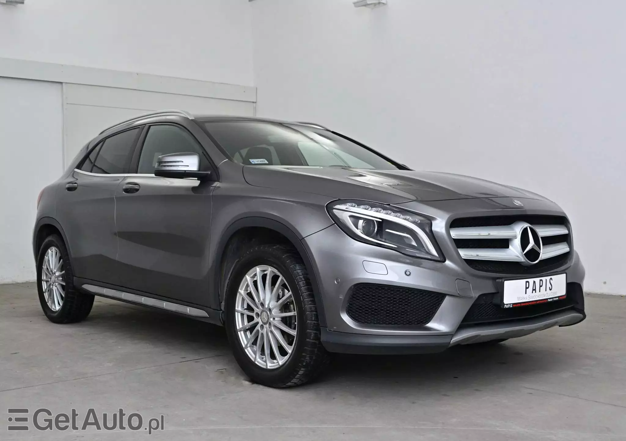 MERCEDES-BENZ GLA 200 7G-DCT AMG Line