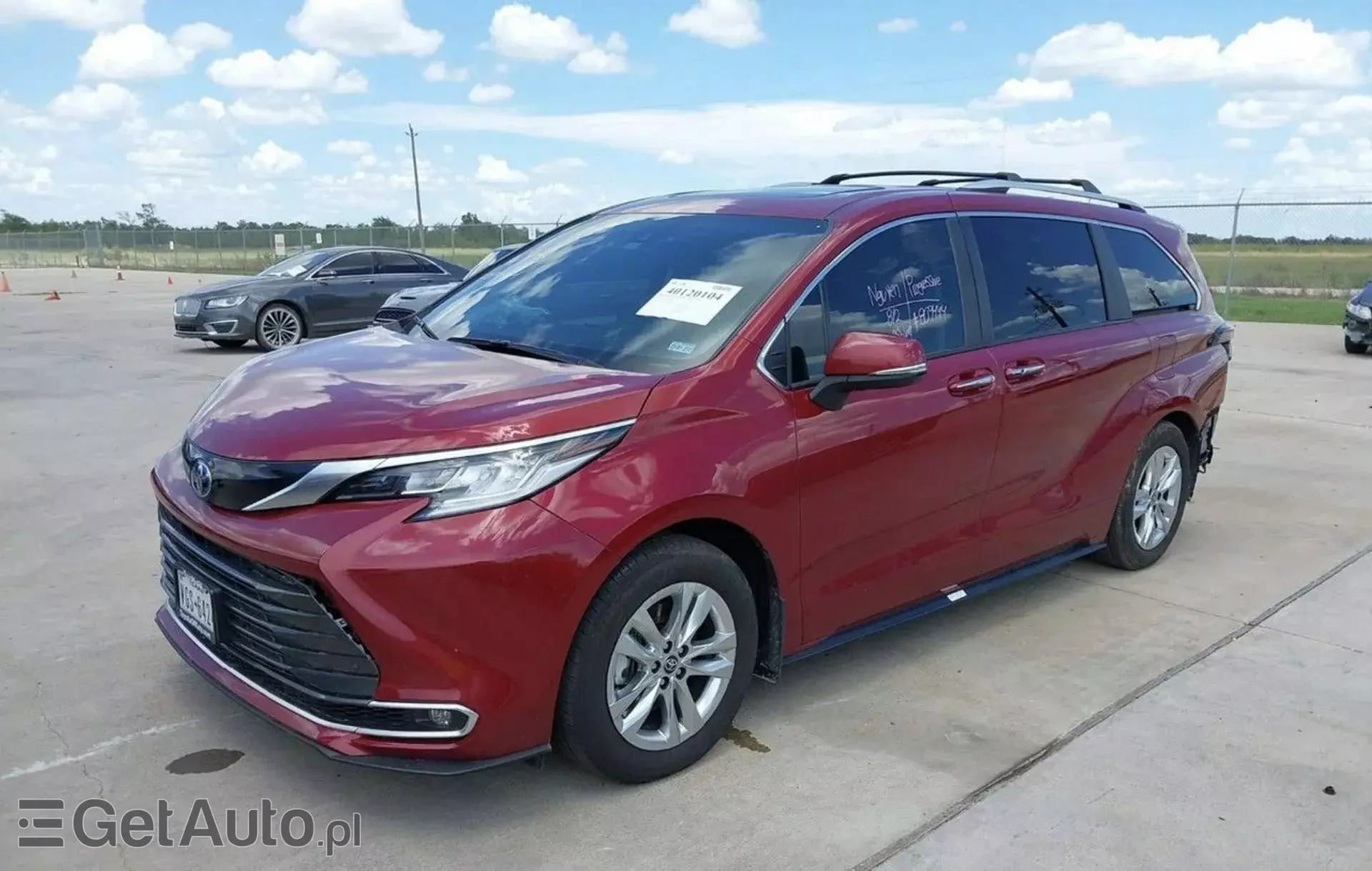 TOYOTA Sienna 