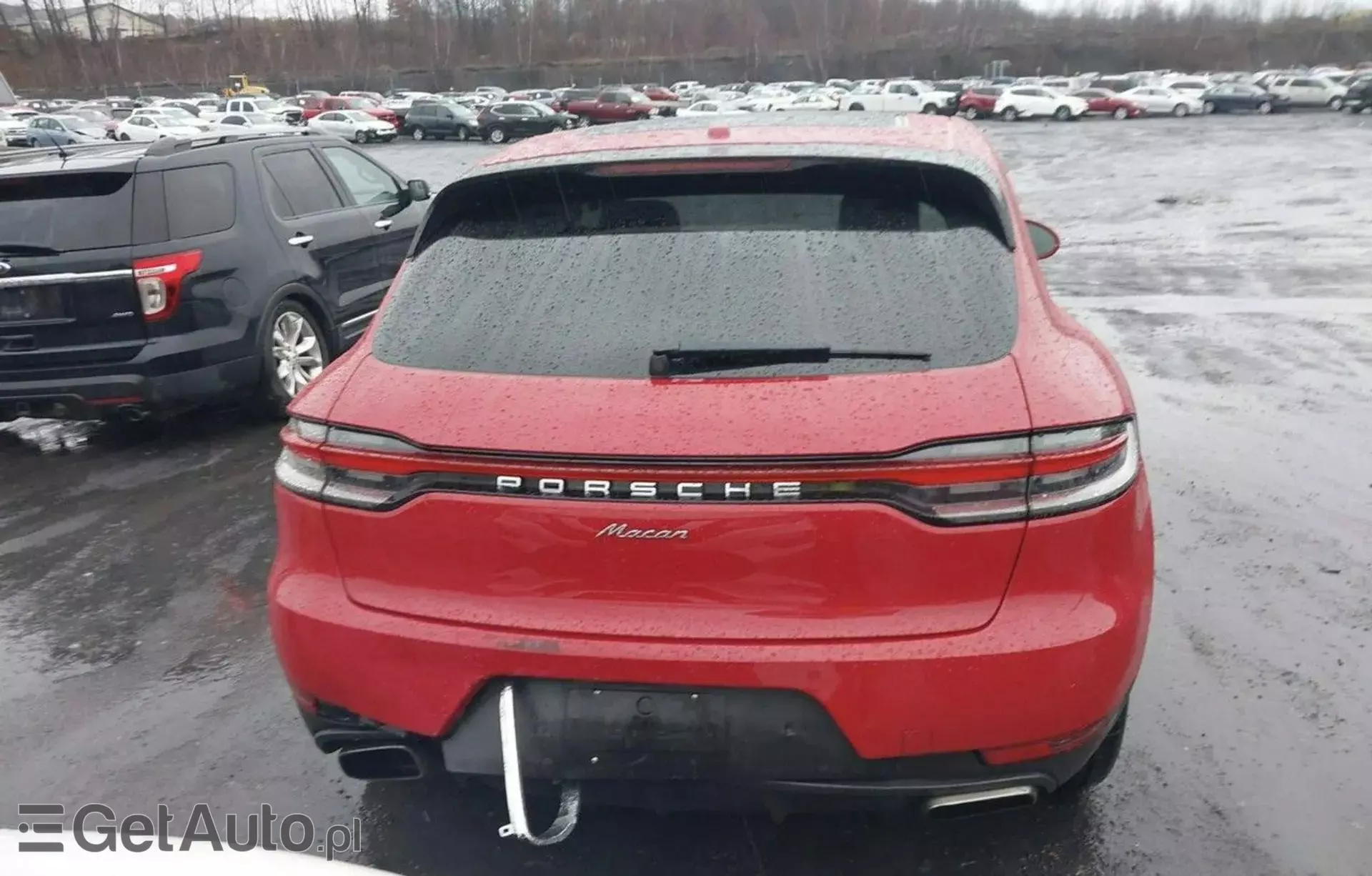 PORSCHE Macan 