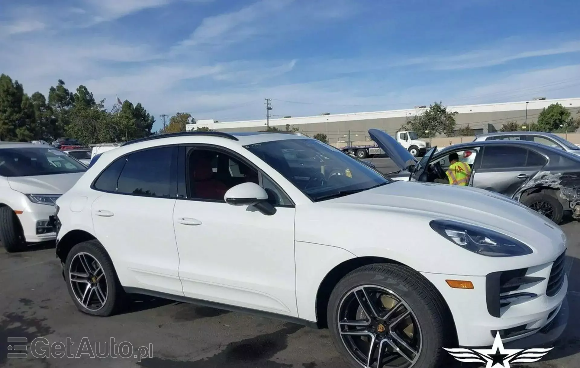 PORSCHE Macan 