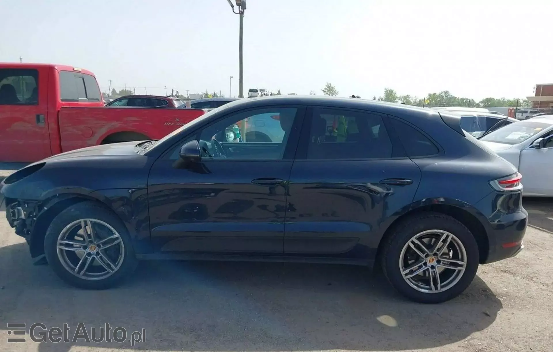 PORSCHE Macan 