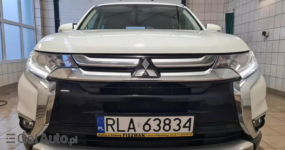 MITSUBISHI Outlander 2.0 2WD Edition 100