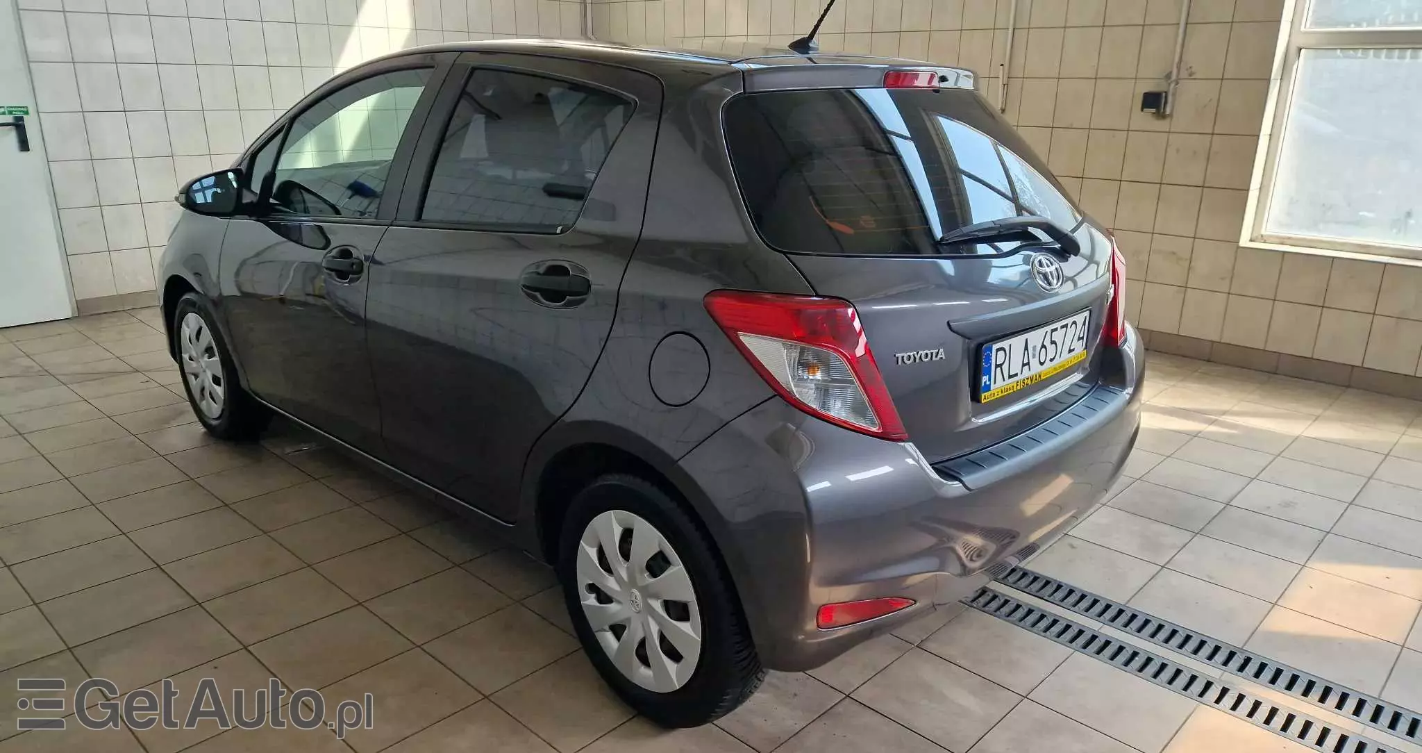 TOYOTA Yaris 1.33 VVT-i Cool