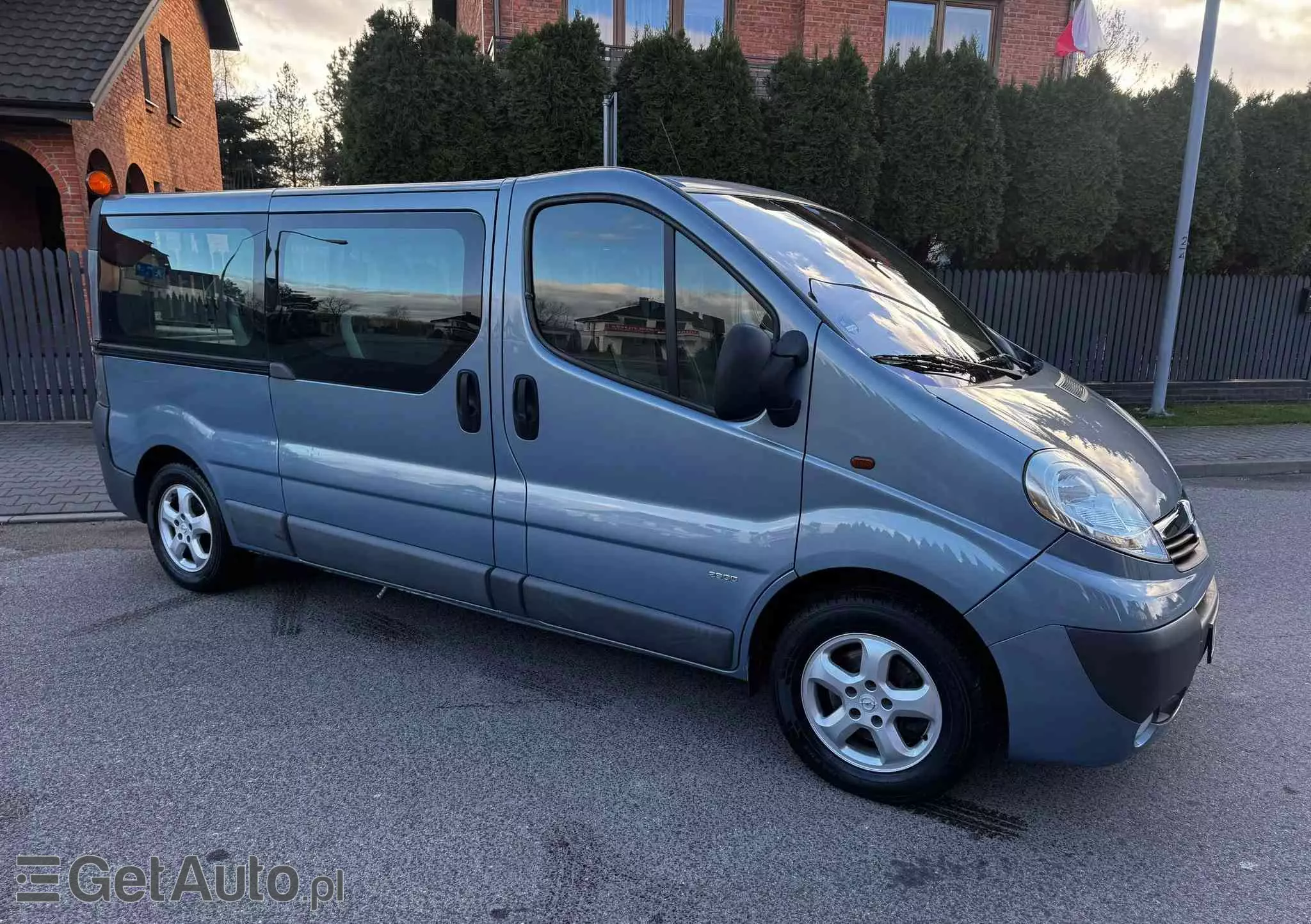 OPEL Vivaro 