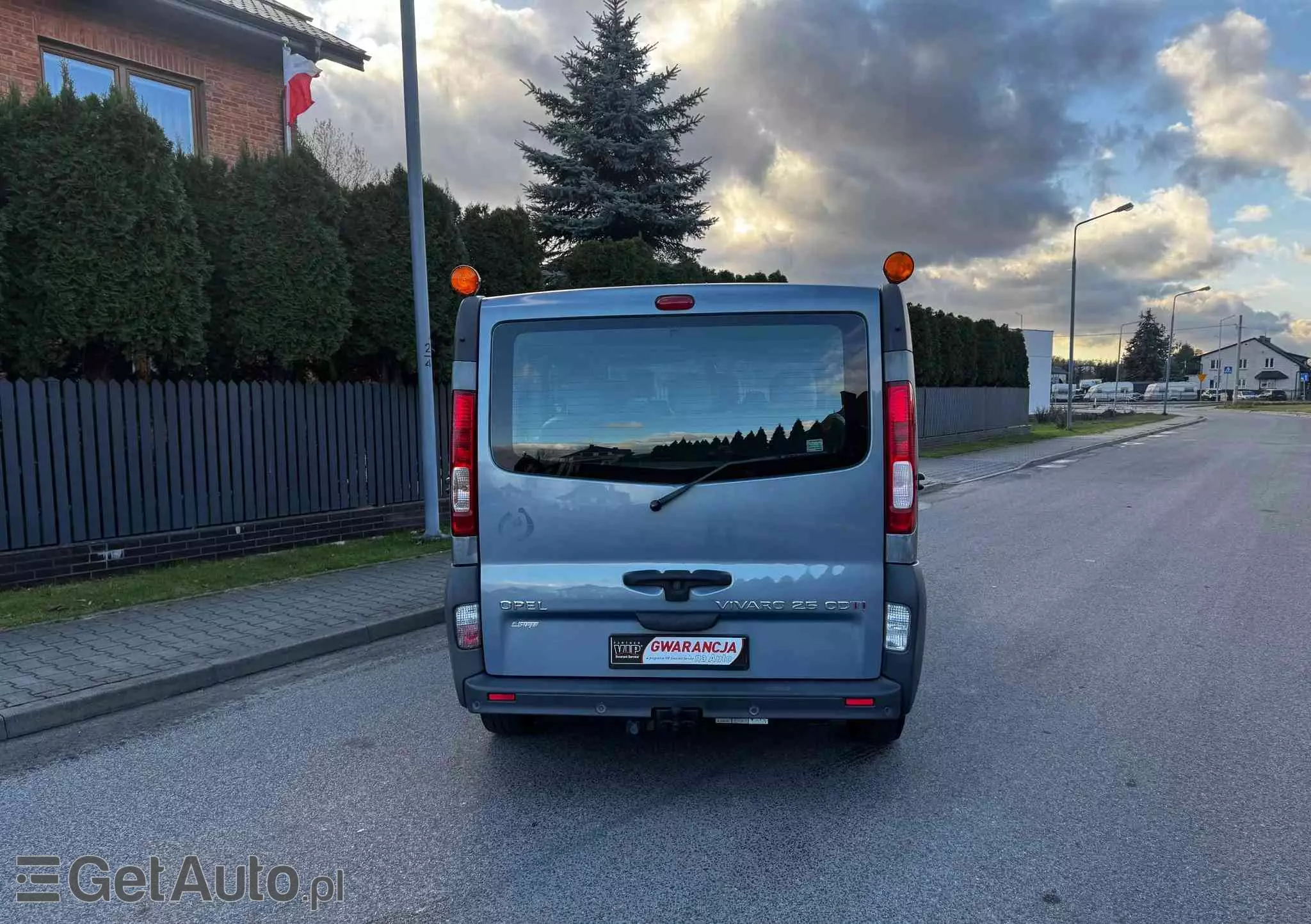 OPEL Vivaro 