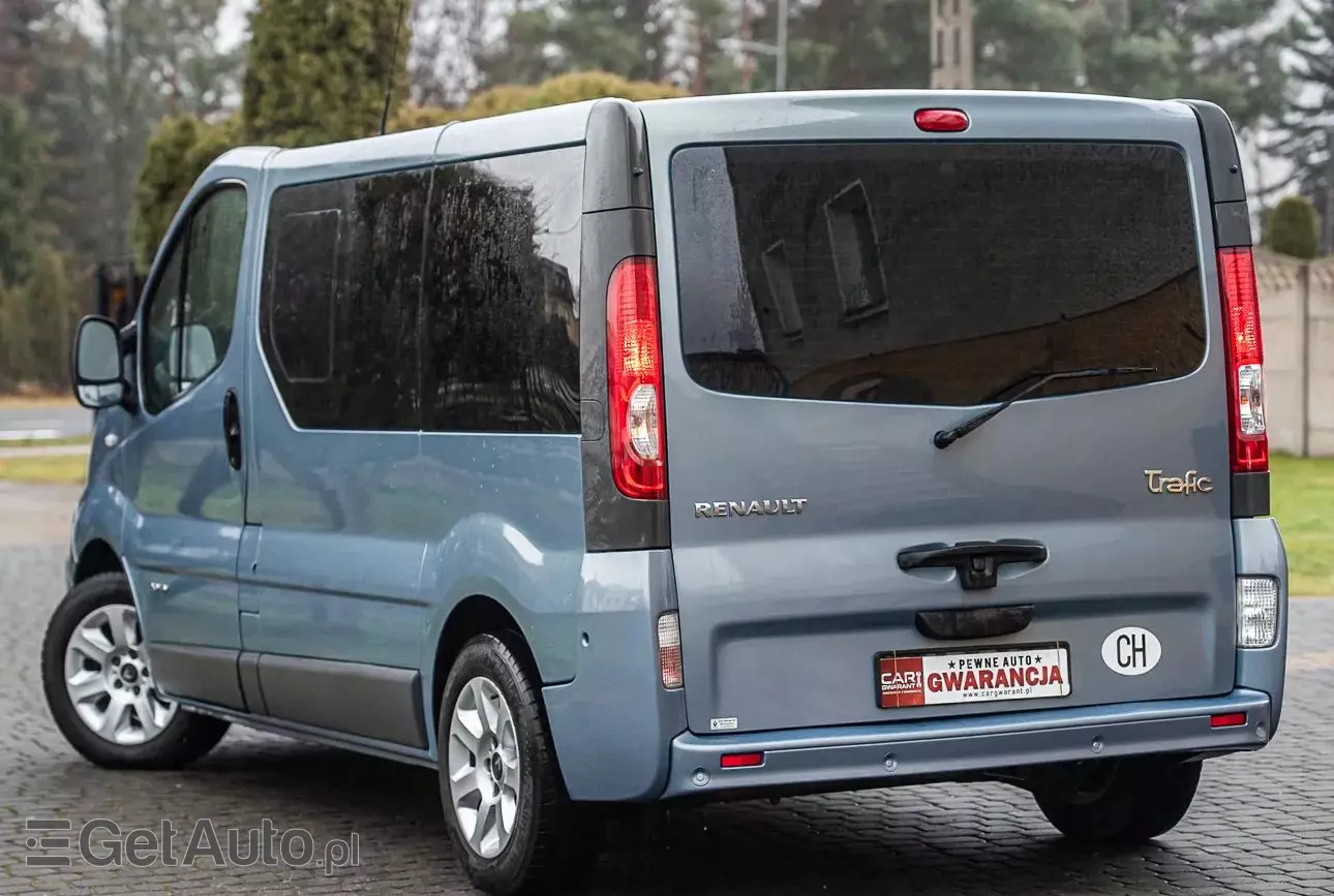 RENAULT Trafic 