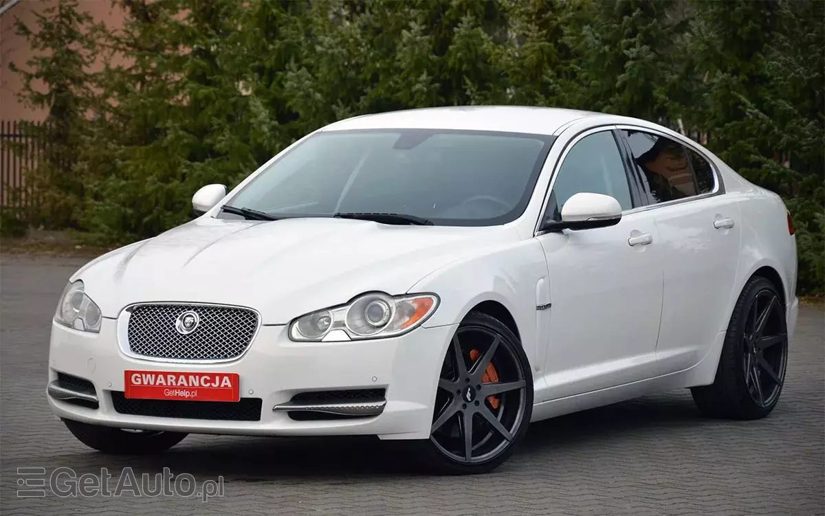 JAGUAR XF 