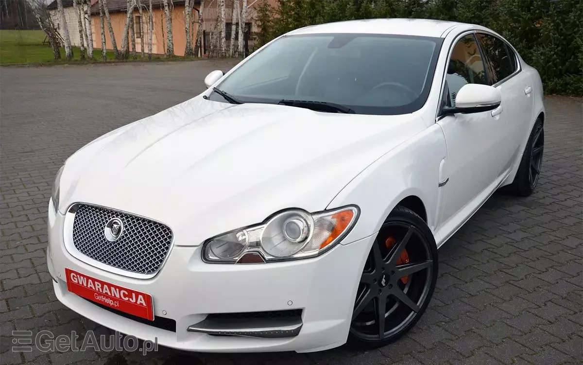 JAGUAR XF 