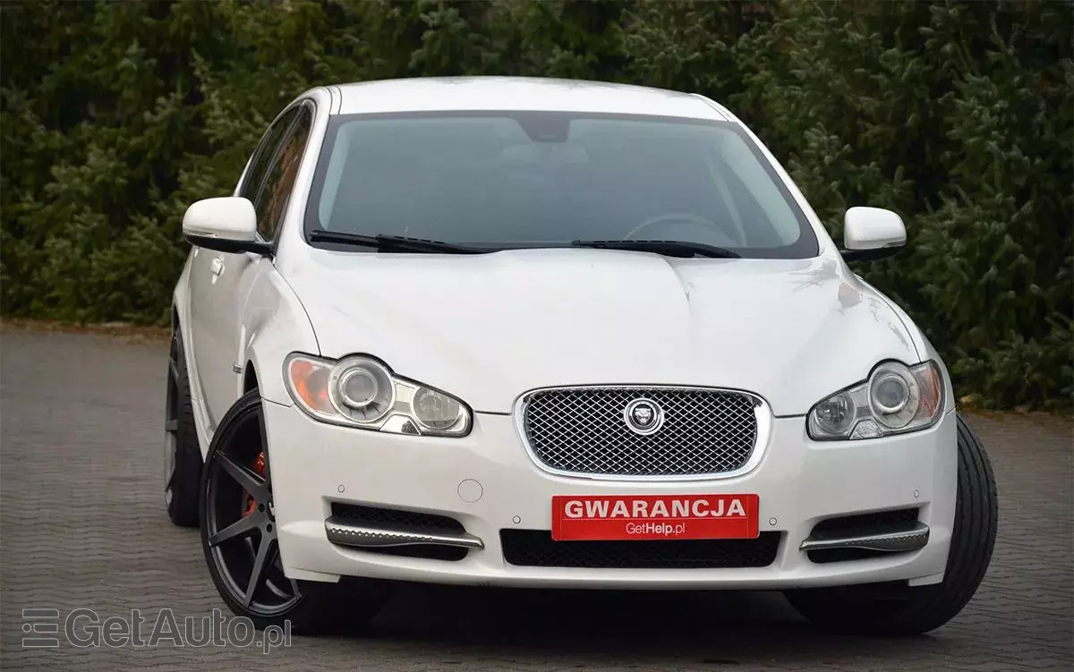 JAGUAR XF 