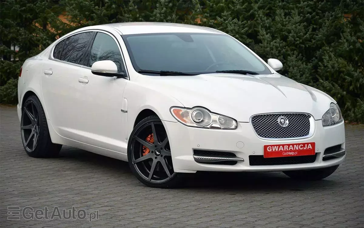 JAGUAR XF 