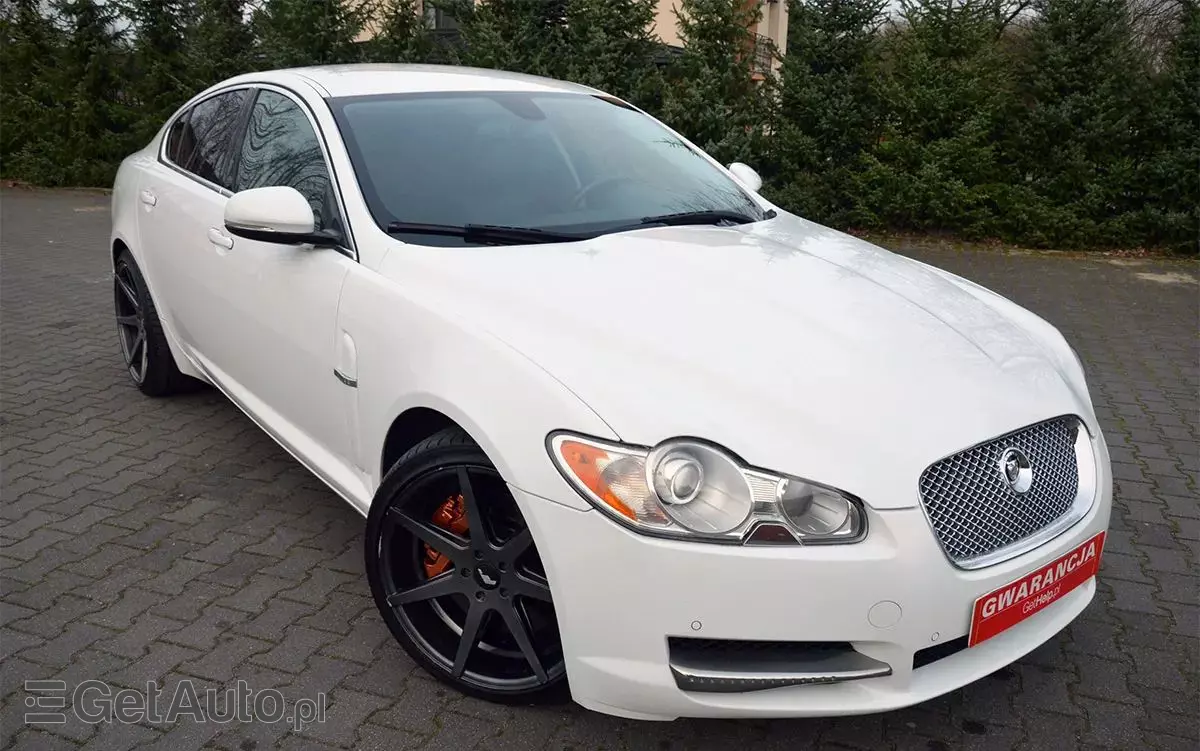 JAGUAR XF 