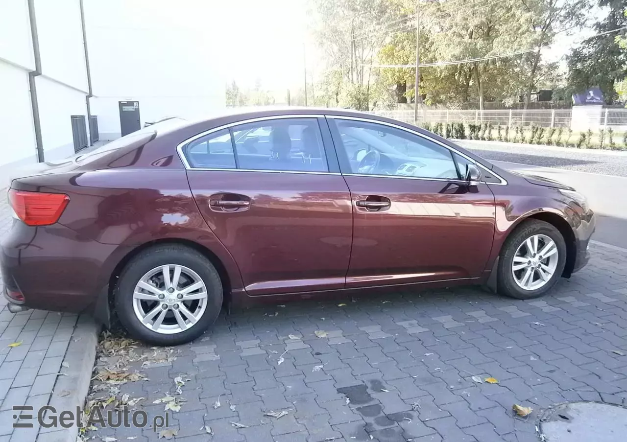 TOYOTA Avensis 1.8 Prestige