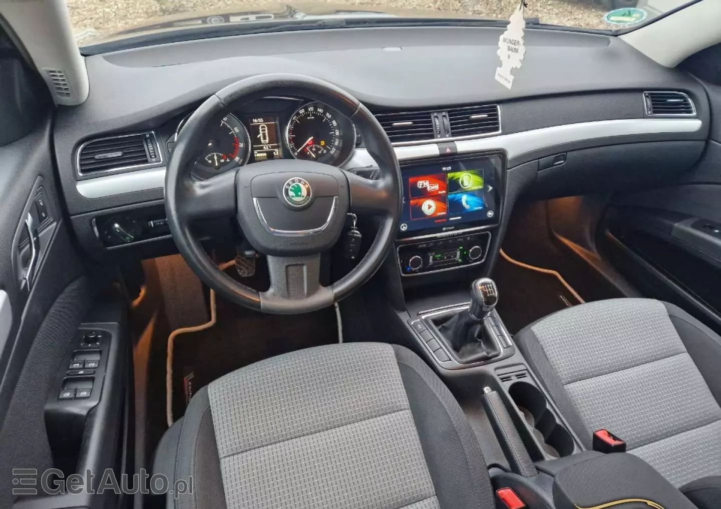 SKODA Superb Combi 1.8 TSI Elegance