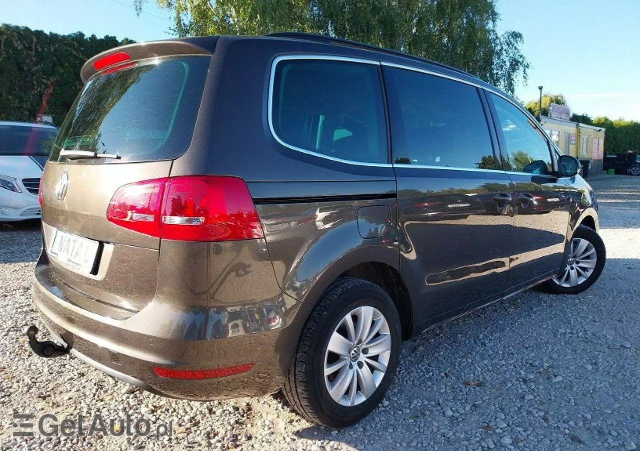 VOLKSWAGEN Sharan 