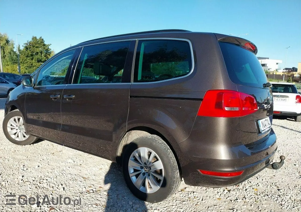 VOLKSWAGEN Sharan 