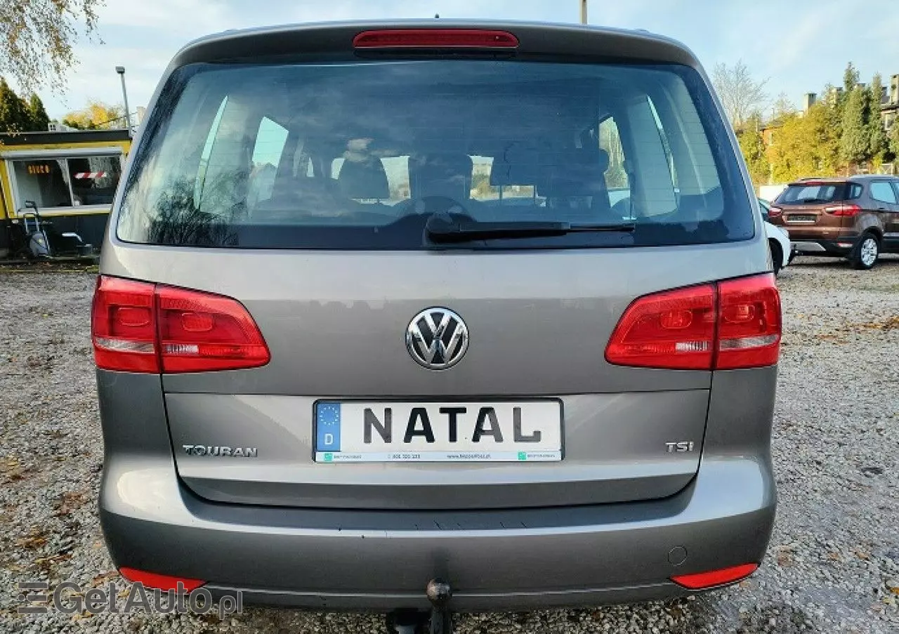 VOLKSWAGEN Touran 