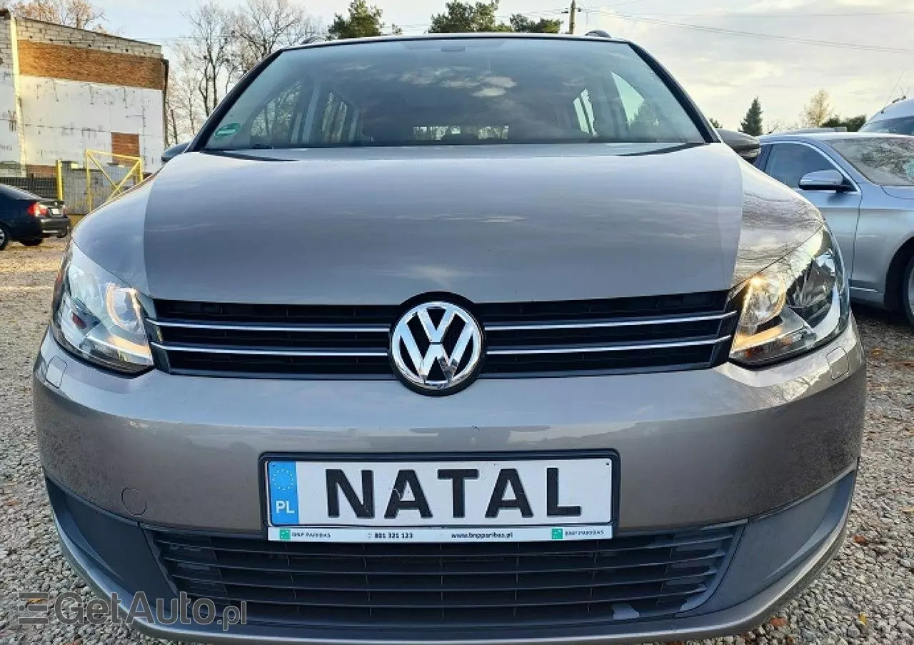 VOLKSWAGEN Touran 