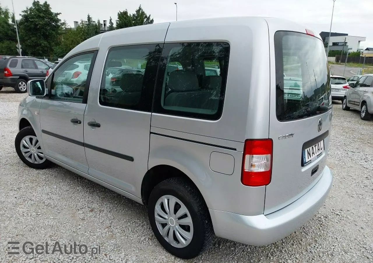 VOLKSWAGEN Caddy 