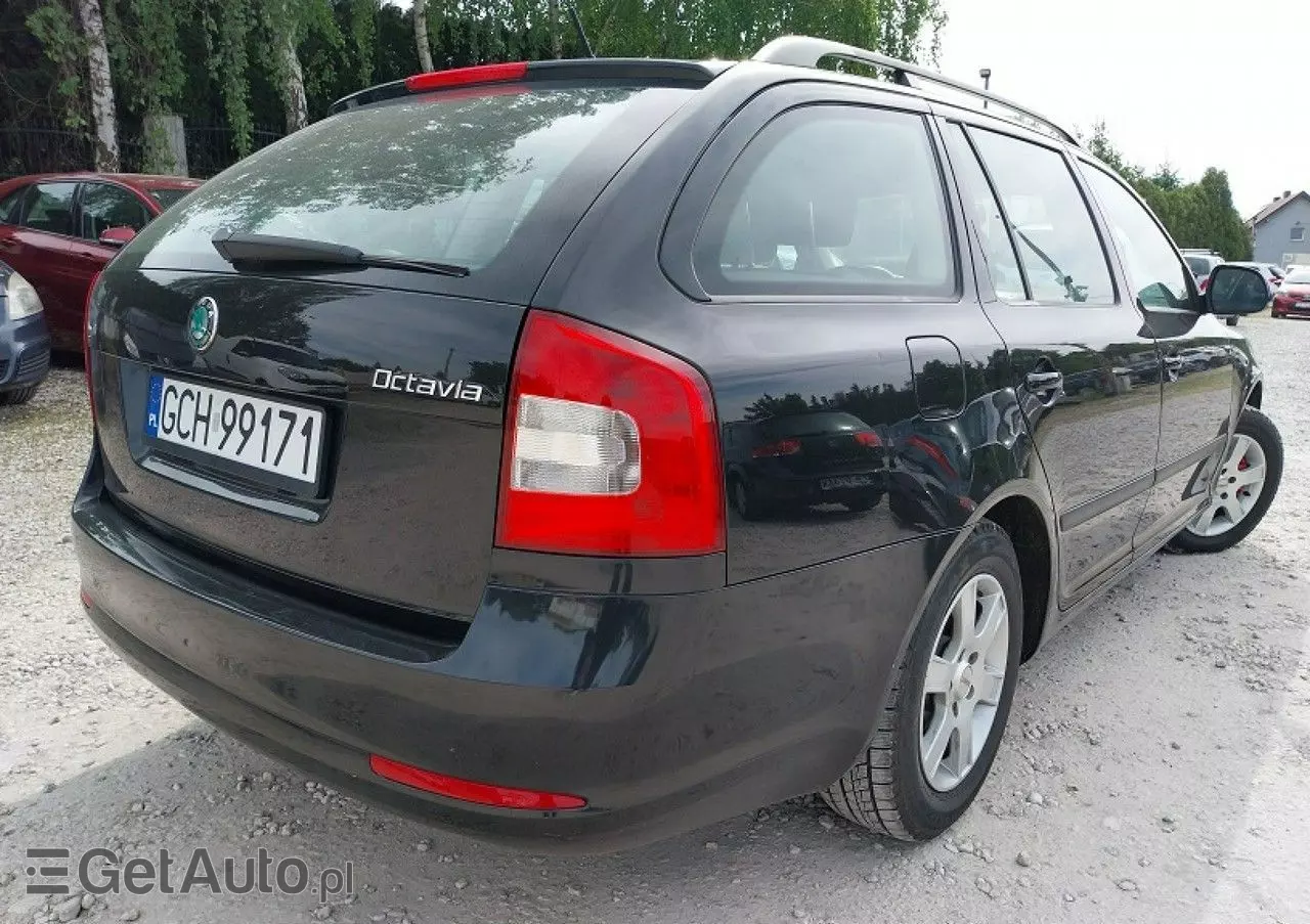 SKODA Octavia 1.6 TDI Ambition DSG