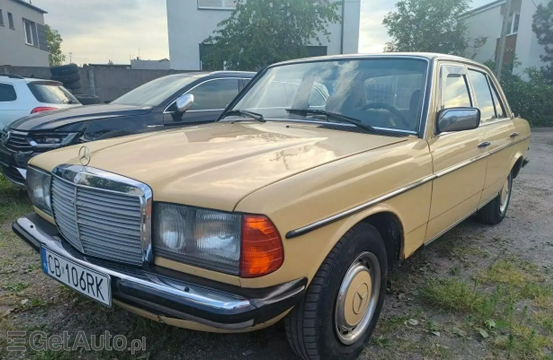 MERCEDES-BENZ W123 